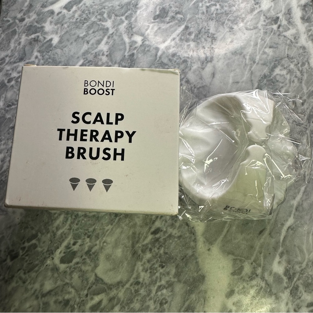 New Bondi Boost Scalp Therapy Brush
